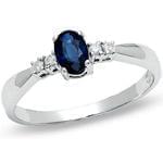 انگشتر طلا سفید با نگین یاقوت کبود و الماس تراش برلیان مدل : rsf1022