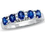 انگشتر طلا سفید با نگین یاقوت کبود و الماس تراش برلیان مدل : rsf1024