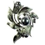 سنجاق سینه طلای سفید با نگین مروارید مدل: bdf1005