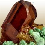 معرفی خصوصیات سنگ و کانی اسونیت Essonite + جدول خصوصیات