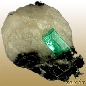 Trapiche Emerald (زمرد تراپیک)