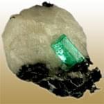 معرفی خصوصیات سنگ و کانی زمرد تراپیک Trapiche Emerald 