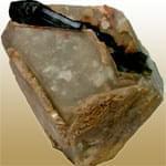 معرفی خصوصیات سنگ و کانی وردلیت Verdelite + جدول خصوصیات