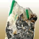 Mascot Emerald (زمرد خوش یمن)