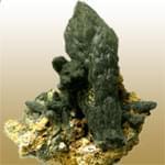 معرفی خصوصیات سنگ و کانی پراس Prase + جدول خصوصیات