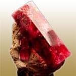 معرفی خصوصیات سنگ و کانی بریل قرمز Red Beryl + جدول