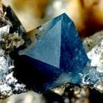 معرفی خصوصیات سنگ و کانی کوارتز یاقوت کبود Sapphire Quartz 