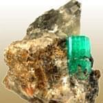 معرفی خصوصیات سنگ و زمرد اسپانیایی Spanish Emerald