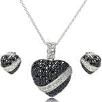 نیم ست طرح قلب با نگین برلیان مشکی و سفید و طلای سفید مدل: hsdf1205