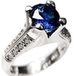 انگشتر جواهر طلا سفید با نگین یاقوت کبود و برلیان: مدل rgf1278