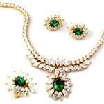 سرویس جواهر طلا زرد با نگین زمرد و الماس تراش برلیان و مارکیز مدل: bset2056