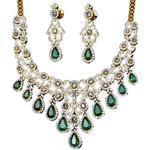 سرویس جواهر طلا زرد با نگین زمرد و الماس تراش برلیان مدل: bset2106