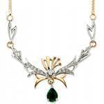 گردنبند طلا زرد و سفید با نگین الماس تراش برلیان و زمرد مدل: ndf1228