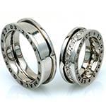 حلقه ست ازدواج با نگین برلیان طرح بولگاری با حکاکی تاریخ و اسم مدل: srd1334