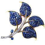 سنجاق سینه جواهر با نگین یاقوت کبود و الماس تراش برلیان طرح برگ مدل: bdfg1091