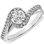 حلقه طلای زنانه با نگین تخمه الماس تراش برلیان و برلیان دیواره مدل: RDF1097