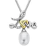 آویز عشق طلا و جواهر با نگین مروارید و الماس تراش برلیان طرح love مدل: npdf13010