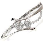 دستبند النگویی جواهر با نگین الماس تراش برلیان طرح فلاور مدل: bng1053