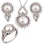 نیم ست آویز، گوشواره و انگشتر با نگین مروارید و الماس تراش برلیان مدل: hsdf1365