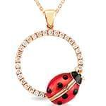 آویز بچه گانه جواهر با نگین الماس تراش برلیان طرح کفش دوزک مدل: pgb2045