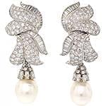 گوشواره طلا و جواهر با نگین مروارید و الماس تراش برلیان و باگت مدل: edf1384