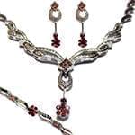 سرویس طلای عروس با نگین یاقوت قرمز و برلیان طرح فلاور مدل: bset22006 