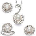 نیم ست آویز، گوشواره و انگشتر با نگین مروارید و الماس تراش برلیان مدل: hsdf1381 