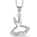 آویز کودکانه طلا و جواهر با نگین الماس تراش برلیان طرح پرنسس مدل: pgb2077