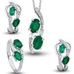 نیم ست آویز، گوشواره و انگشتر با نگین زمرد و الماس تراش برلیان و باگت مدل: hsdf1405