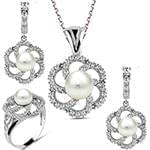 نیم ست آویز، گوشواره و انگشتر با نگین مروارید و الماس تراش برلیان مدل: hsdf1423