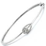 دستبند النگویی جواهر با نگین الماس تراش برلیان طرح فلاور مدل: bng1067