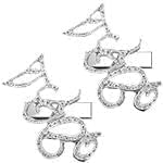 دکمه سردست طلا با نگین الماس تراش برلیان طرح حروف مدل: cdm1214