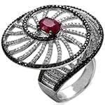 انگشتر طلای زنانه با نگین یاقوت قرمز و الماس تراش برلیان سیاه و سفید:مدل rgf1554