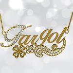 پلاک اسم طلا طرح گل با نگین الماس تراش برلیان - فونت لاتین: مدل ndn1085