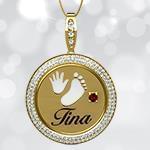 آویز اسم طلا با نگین یاقوت قرمز و برلیان طرح مادر و کودک - فونت لاتین: مدل ndn1098