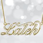 پلاک اسم طلا با پایه اسلیمی و نگین الماس تراش برلیان - فونت لاتین: مدل ndn1117 