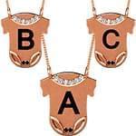 گردنبند طلای حروف الفبای لاتین کودکانه طرح نوزاد با نگین برلیان و یاقوت