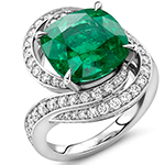  انگشتر طلا زنانه جدید زمرد و برلیان با طلای سفید طرح مجلسی مدل: rgf1861