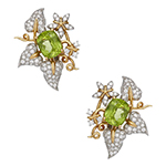 گوشواره طلای زنانه 18 عیار زبرجد و برلیان طرح برگ گل edf1644