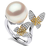 انگشتر طلا زنانه جدید مروارید سفید و الماس تراش برلیان طرح پروانه بر پایه طلا سفید و زرد مدل: rgf1872