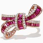 انگشتر طلا زنانه جدید طرح پاپیون خاص و مدرن با نگین برلیان و یاقوت قرمز تراش باگت مدل: rgf1879