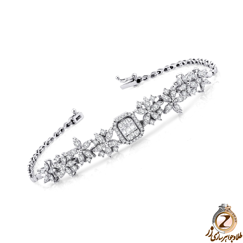 خرید دستبند باگت زنانه طلا سفید 18 عیار جدید و جواهر الماس تراش باگت و برلیان طرح گل با قاب مارکیز قلم خور - سایت زر