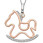 پلاک طلا کودک طرح اسب متحرک رکابدار با نگین جواهر الماس تراش برلیان مدل pgb2238