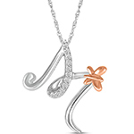 پلاک طلا حرف [M] 18 عیار زنانه و دخترانه طرح پروانه با نگین برلیان - حروف انگلیسی مدل: idn1156