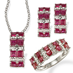 نیم ست انگشتر، آویز و گوشواره با نگین برلیان و یاقوت قرمز و طلا سفید مدل: hsdf1233